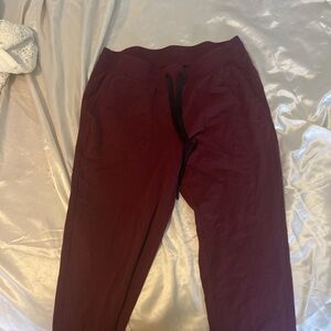 Amazon essentials joggers